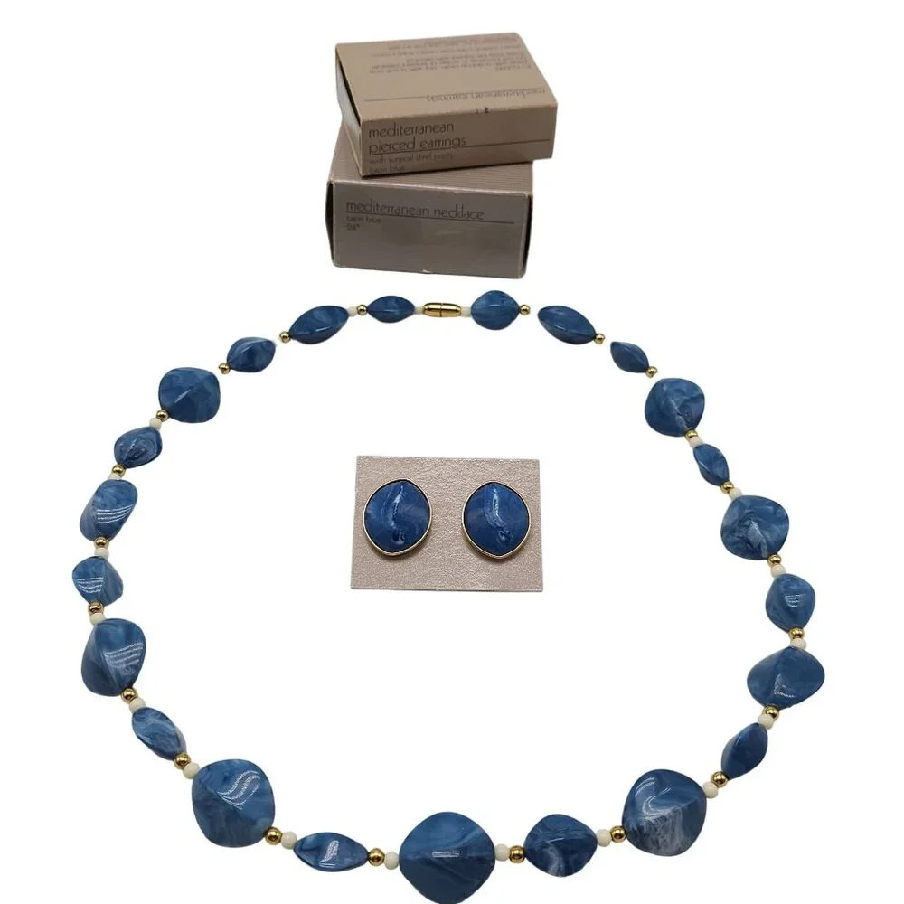 Vintage 1986 Avon Marbled Blue Mediterranean Lucite Bead Necklace Earring Set